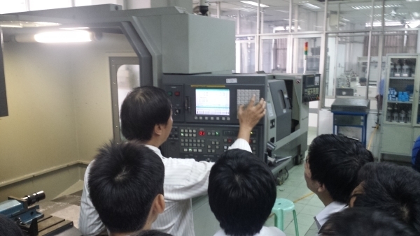Nghề gia công CNC